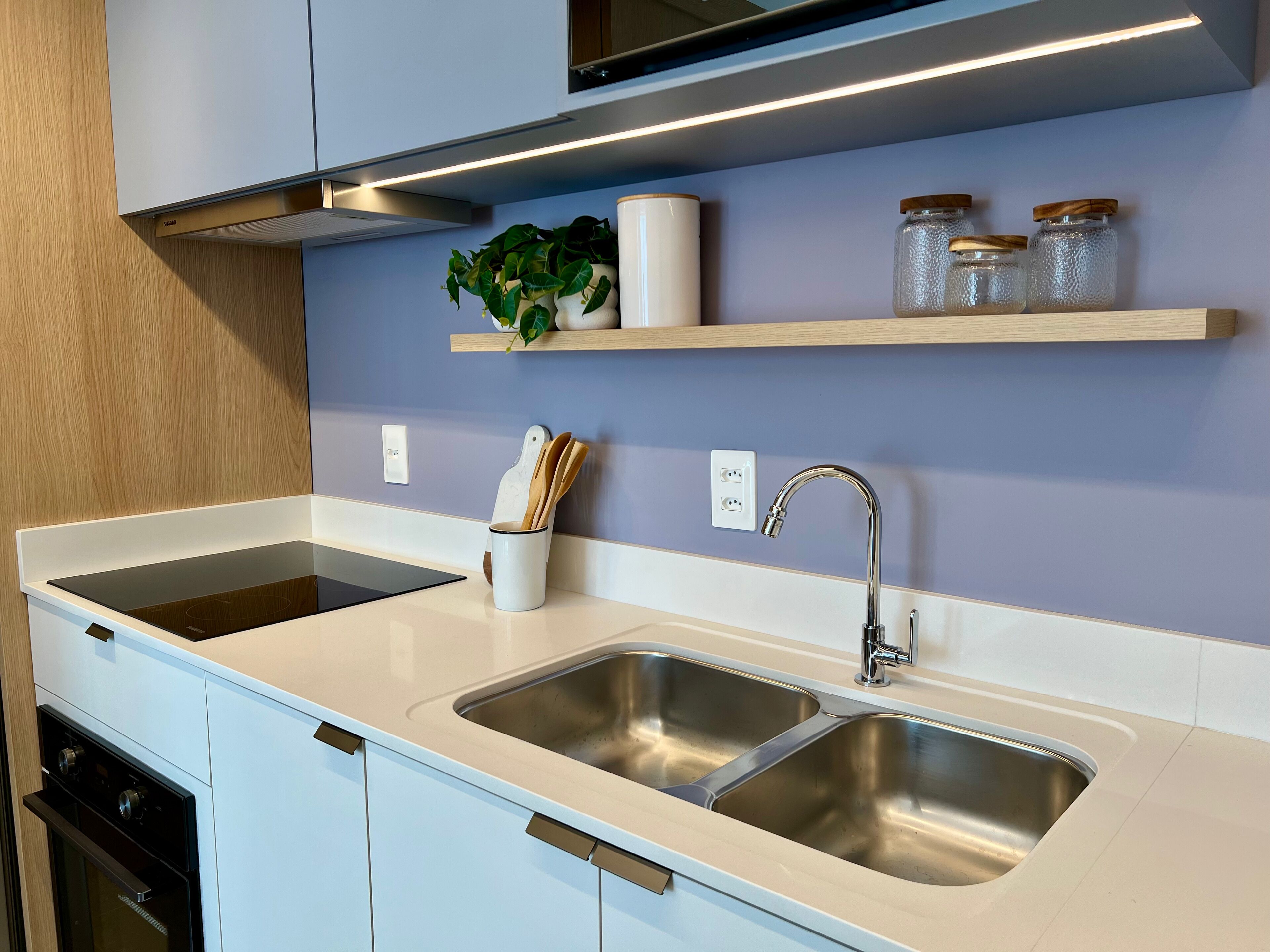 Deluxe Apartment, 1 Double Bed | Private kitchen