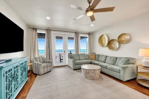 Smart TV - Gulf-Front Oasis | Pet Friendly | Private Pool (Gulf Shores)