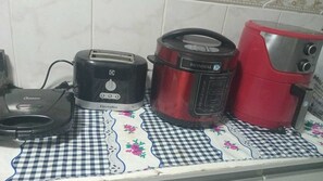 Kaffee und/oder Kaffeemaschine