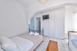 Iron/ironing board, free WiFi - Lume D'oro Syros (Kini)