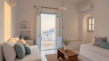 Cortinas blackout, ferros/tábuas de passar roupa, berços grátis