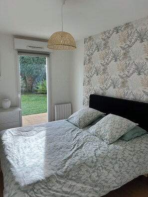 2 chambres, lit parapluie, Wi-Fi gratuit, draps fournis