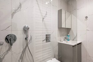 Hair dryer, towels - Icon Luxury Apartments : I1 (Kos)