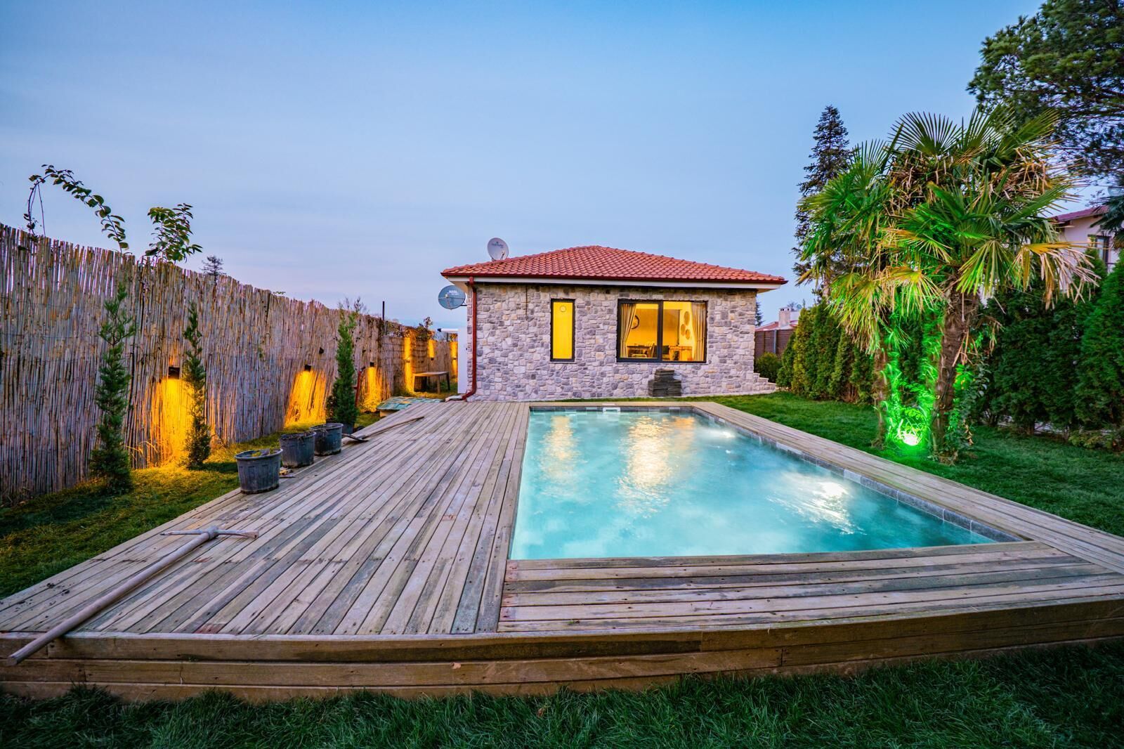 Vil·la, piscina privada, vistes a la piscina | Planxa i posts de planxar i wifi gratuïta 