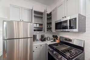 Fridge, microwave, oven, stovetop - Modern 2BR Home with Parking Minutes from Downtown Views and Incline (Pittsburgh)