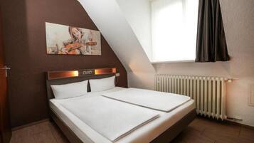 Habitación básica doble | Escritorio y wifi gratis