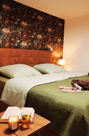 Desk, WiFi, bed sheets - Holiday Home 'Kleines Stadthaus-Komfort' with Wi-Fi (Hillesheim)