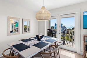 Dining - Sunset Views, Steps to the Sand, Heated Pools! (Santa Rosa Beach)