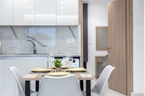 Dining - Icon Luxury Apartments : A1 (Kos)