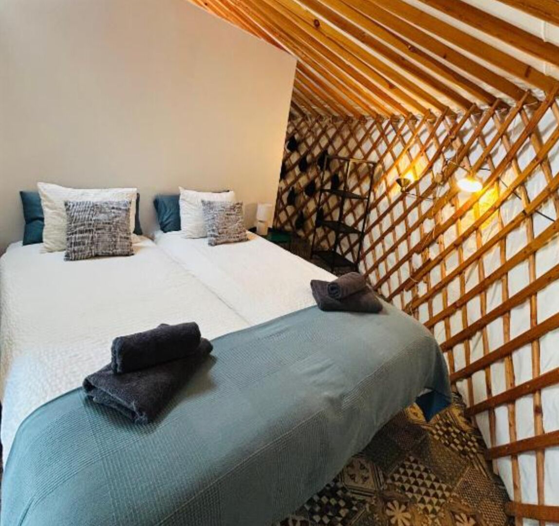 1 chambre, fer et planche à repasser, Wi-Fi, draps fournis