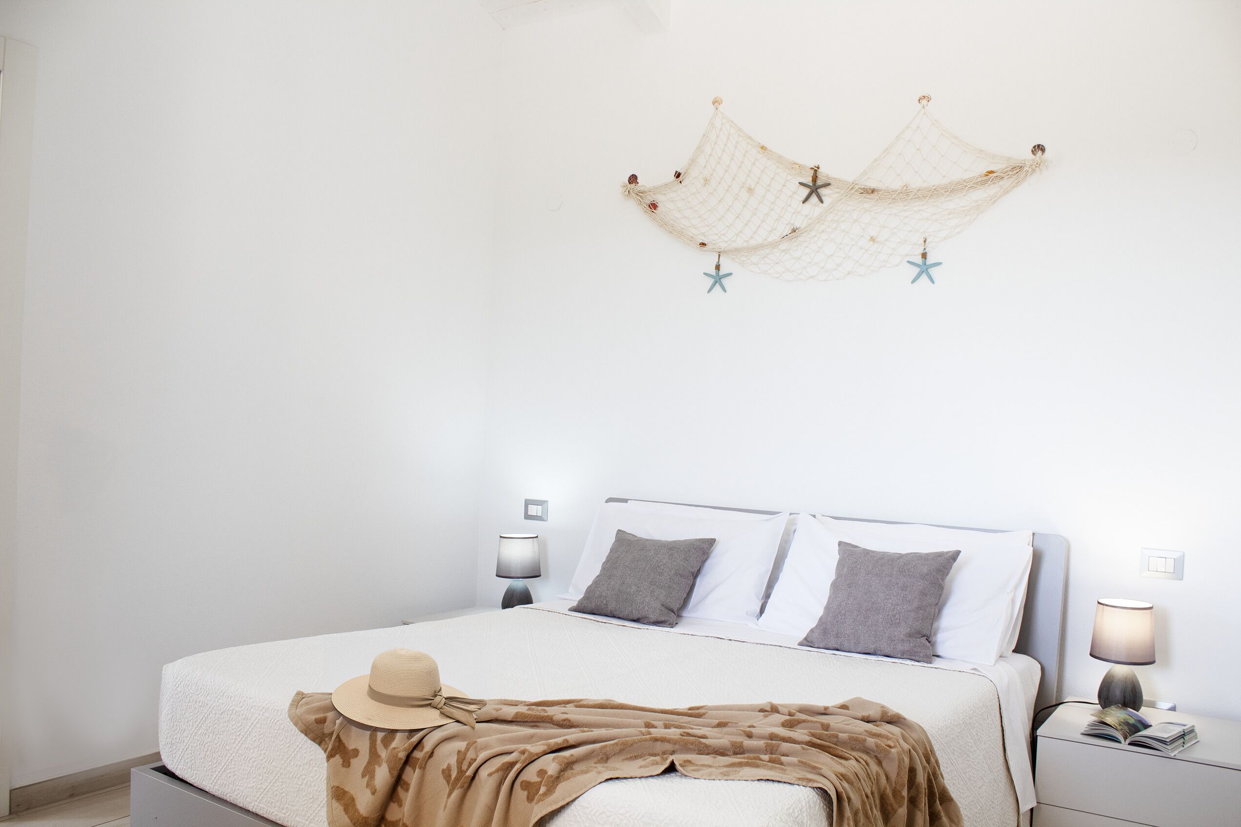 1 slaapkamer, een strijkplank/strijkijzer, gratis wifi, beddengoed