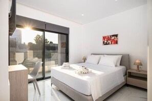 مكواة/لوح كي وواي فاي وملاءات أسرّة