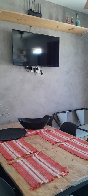 Dining - Suite 303 beach walking distance (Anchieta)