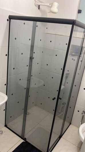 Soap, toilet paper - Suite 303 beach walking distance (Anchieta)