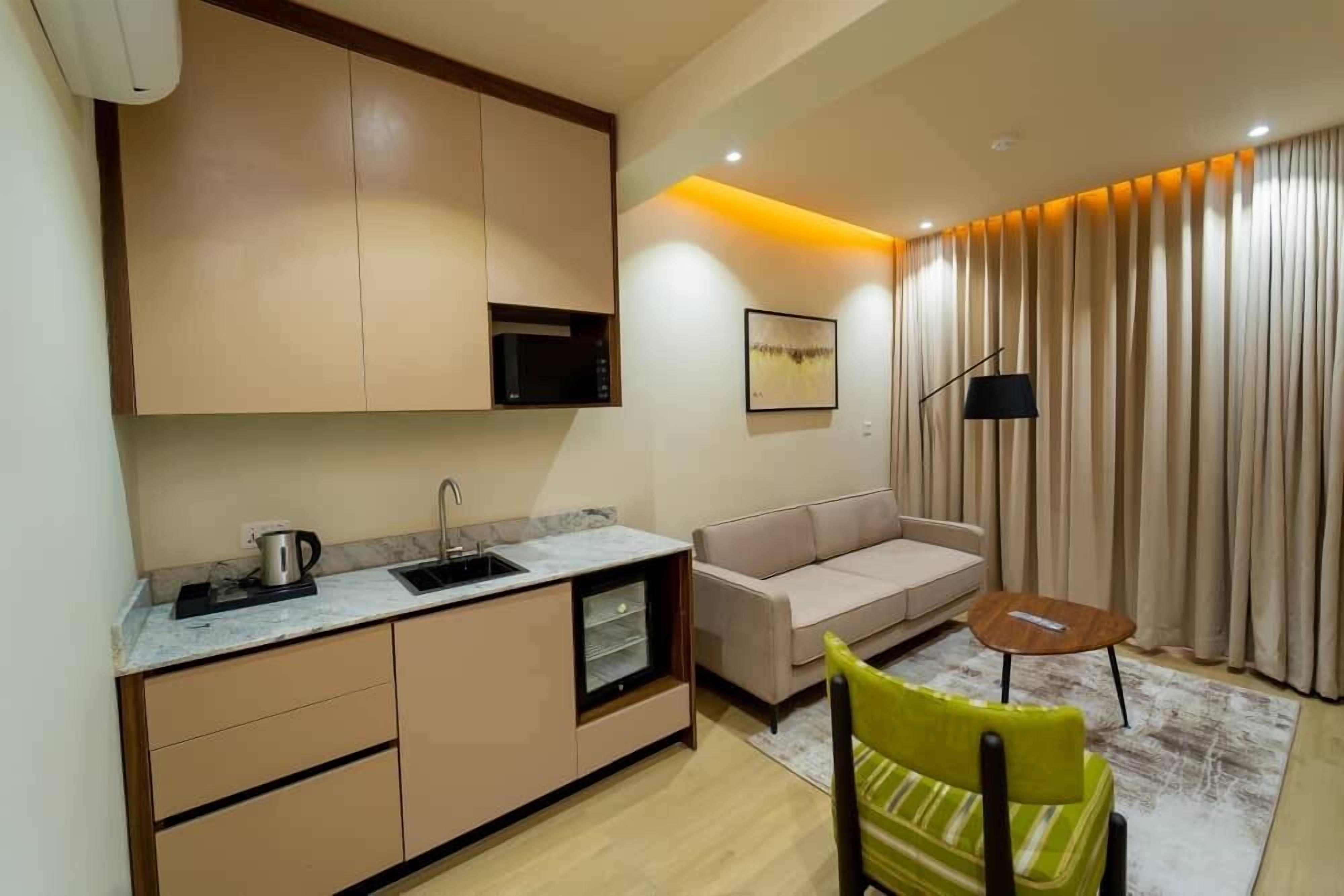 In-room safe, desk, laptop workspace, free WiFi