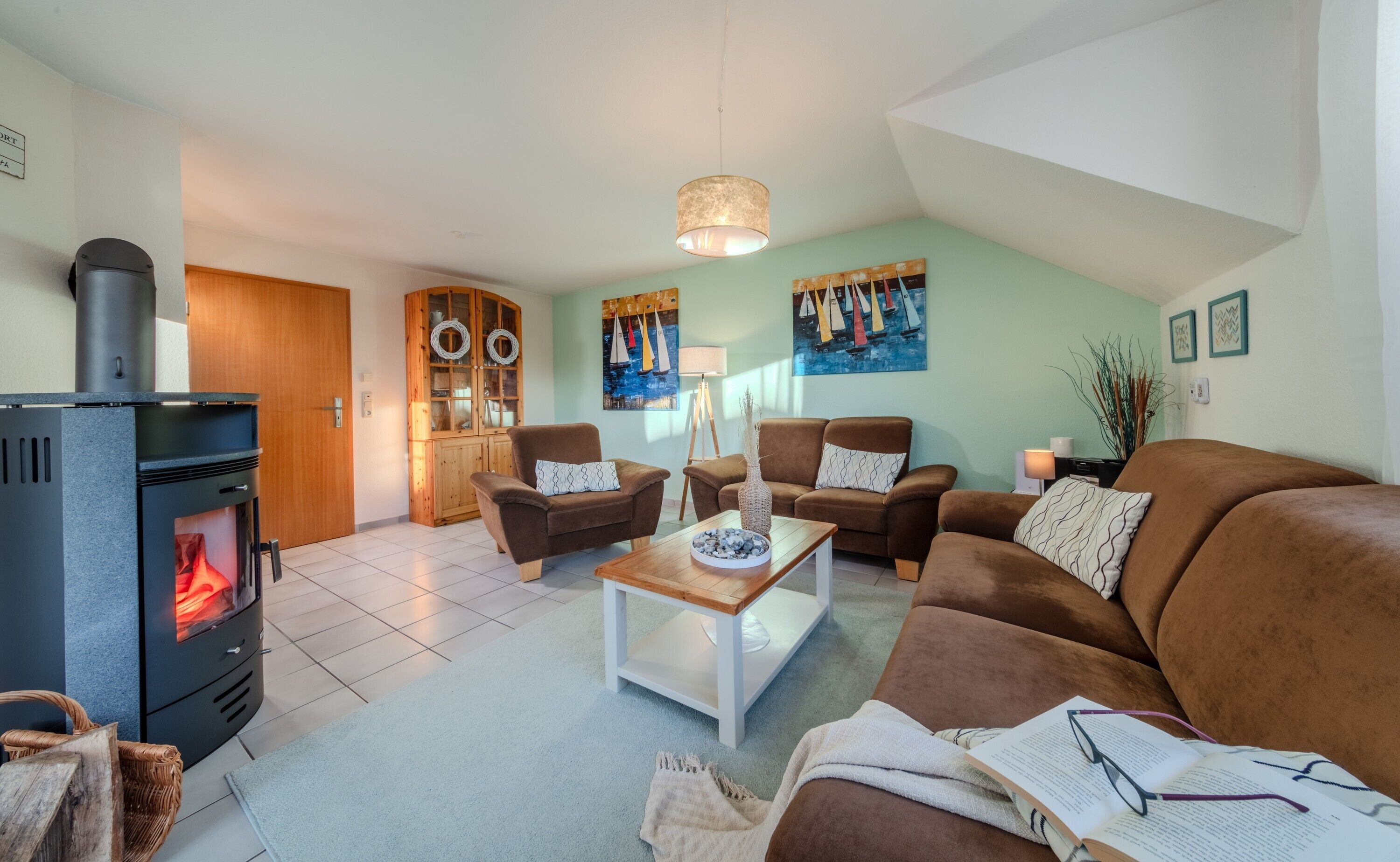 TV, fireplace, DVD player