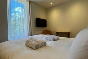 Departamento superior | Cortinas blackout, tabla de planchar con plancha y wifi gratis