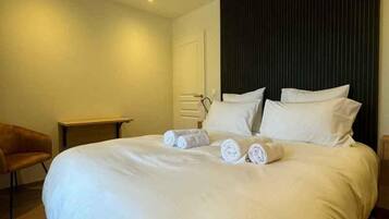 Superior appartement | Verduisterende gordijnen, een strijkplank/strijkijzer, gratis wifi