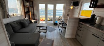 Mien Schipp – Houseboat with Sea View in Burgtiefe, Fehmarn