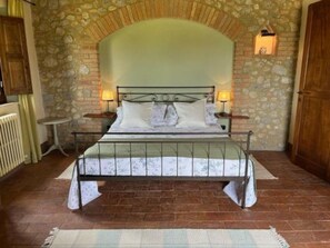 Iron/ironing board, WiFi, bed sheets - Podere Casanova - Viridis, Peace in San Gimignano (San Gimignano)