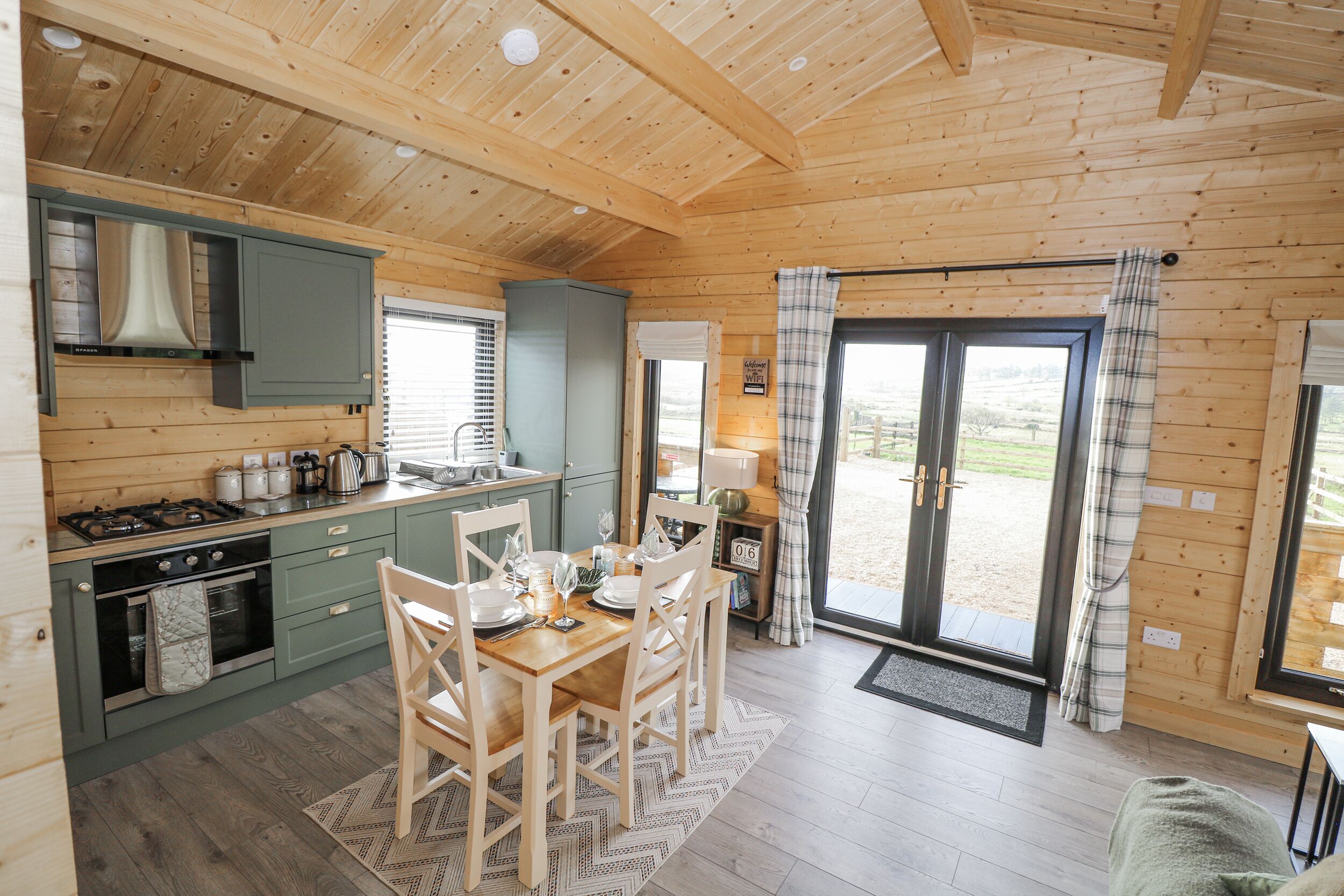 Talheres/pratos/utensílios de cozinha