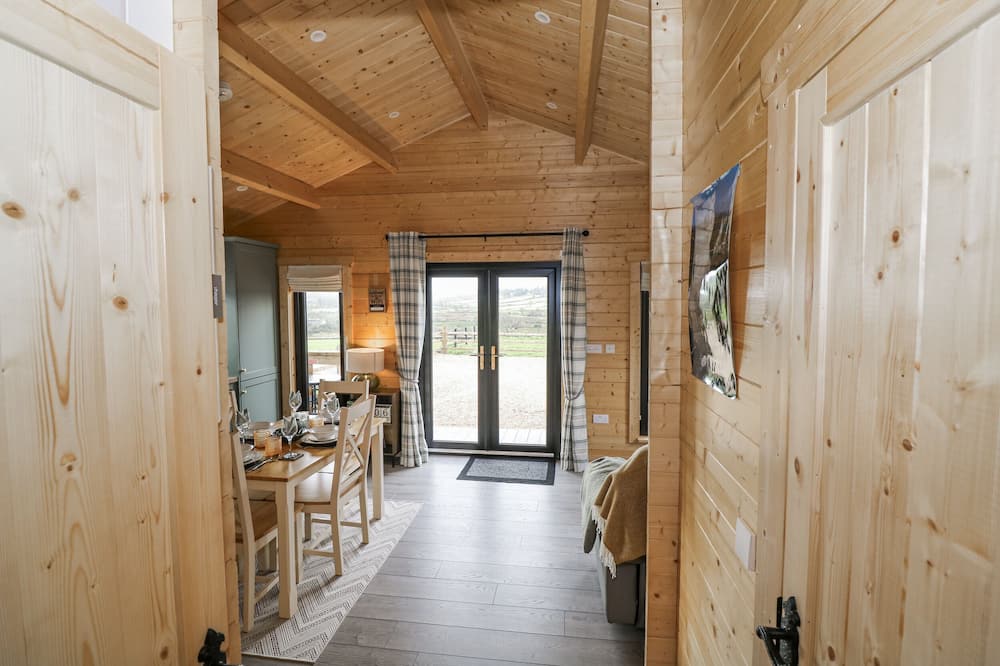 Glenview Log Cabin
