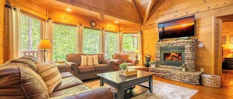 TV, fireplace, DVD player