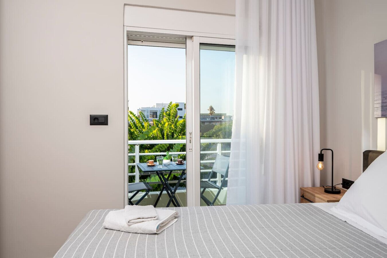 Strykejern/-brett, wi-fi og sengetøy