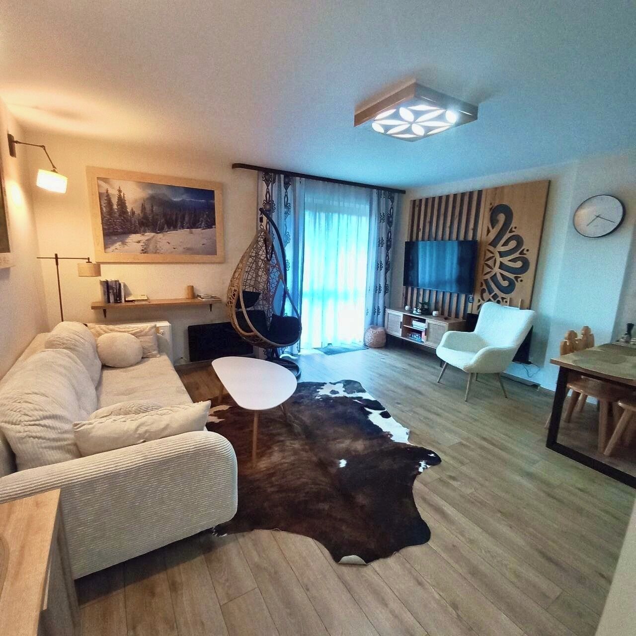 Deluxe appartement | Woonruimte | Flatscreentelevisie