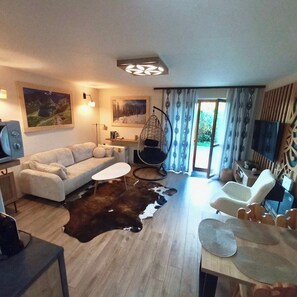 Living area - Kościelisko Sobiczkowa Suite by Downtown Apartments (Kościelisko)