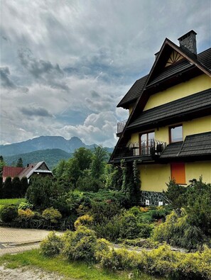 Front of property - Kościelisko Sobiczkowa Suite by Downtown Apartments (Kościelisko)