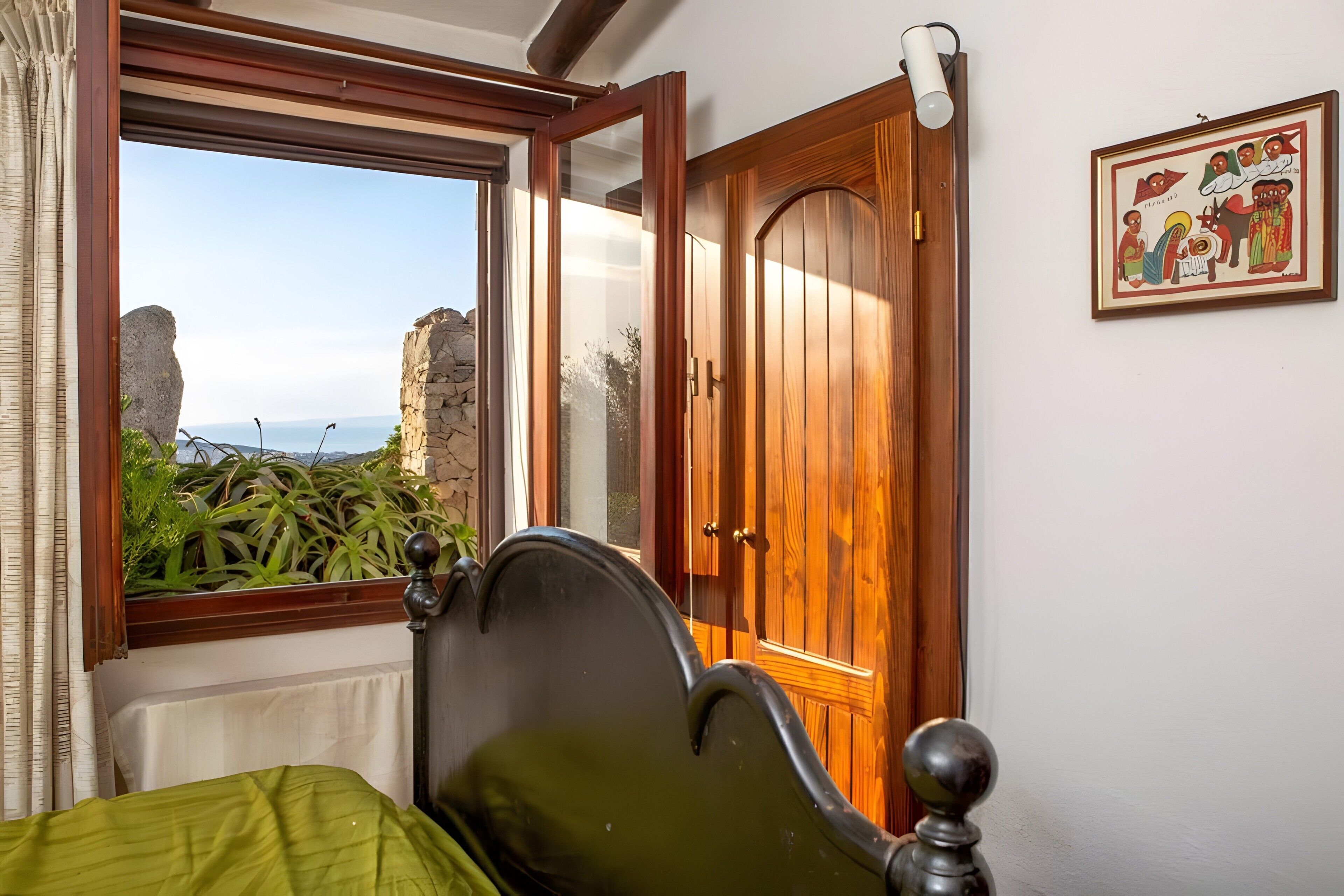 3 chambres, fer et planche à repasser, Wi-Fi, draps fournis