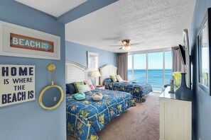 2 bedrooms, iron/ironing board, free WiFi, bed sheets - 20% discount for Last min booking! Beachfront Views & Free Beach Chair Service (Panama City Beach)