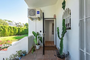 Exterior detail - Renovated Sea View Apt 150m from El Cristo Beach (Estepona)