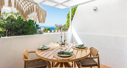 Renovated Sea View Apt 150m from El Cristo Beach