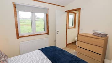 3 habitaciones, decoración personalizada y muebles diferentes