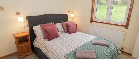 3 bedrooms, individually decorated, individually furnished, free WiFi