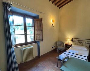 2 bedrooms, Internet, bed sheets - Podere Casanova - Gilvus Relax in San Gimignano (San Gimignano)