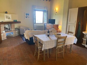 Dining - Podere Casanova - Caesius Home Pool & View (San Gimignano)