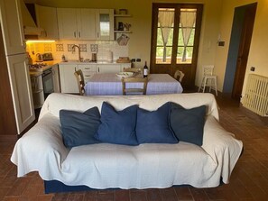 Living area - Podere Casanova - Caesius Home Pool & View (San Gimignano)