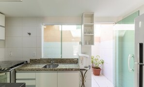 Basic Apartment | Private kitchen - 2-suite House 650m From the Beach Juo0004 (Ilhéus)