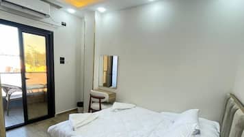 Family Studio, Sea View | Laptop workspace, free WiFi