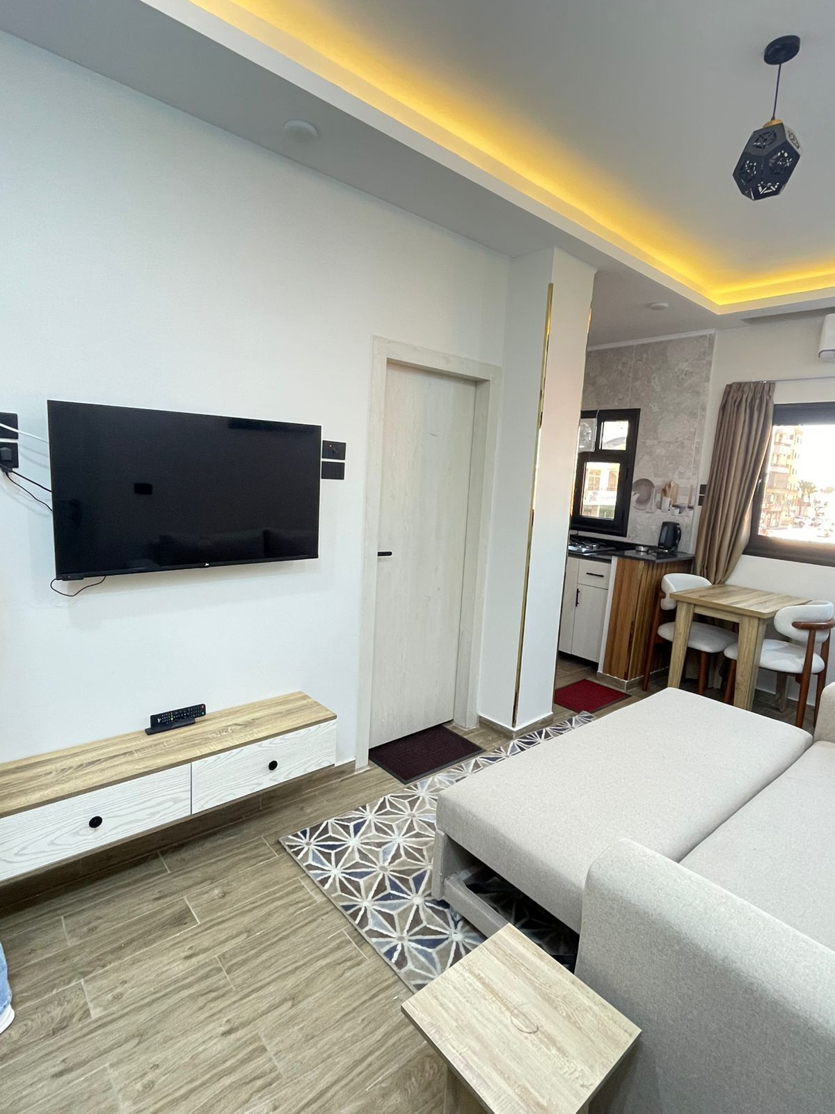 Studio with Sea View R-8