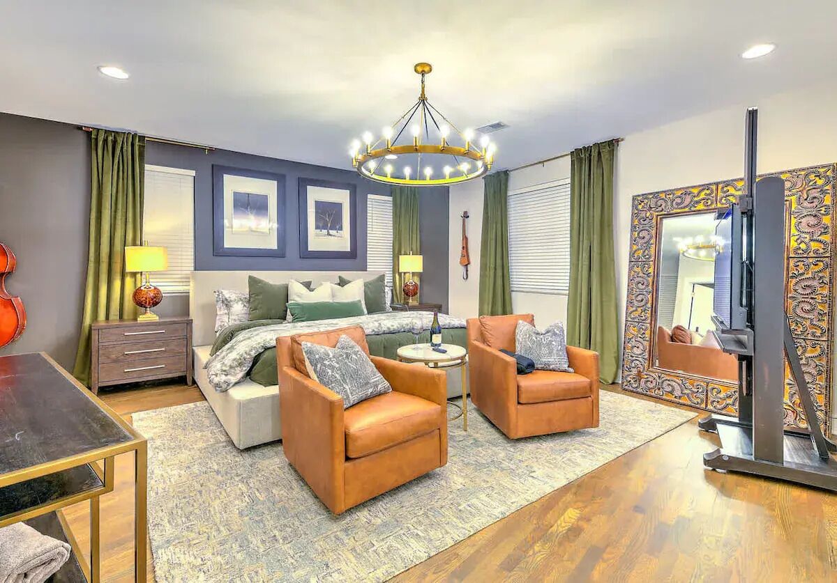 4 soverom, strykejern/-brett, wi-fi (inkludert) og sengetøy