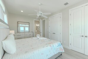3 bedrooms, Internet, bed sheets - 🌊New Home with Gorgeous Water Views | Punta Rassa Pointe🌊 (Fort Myers)