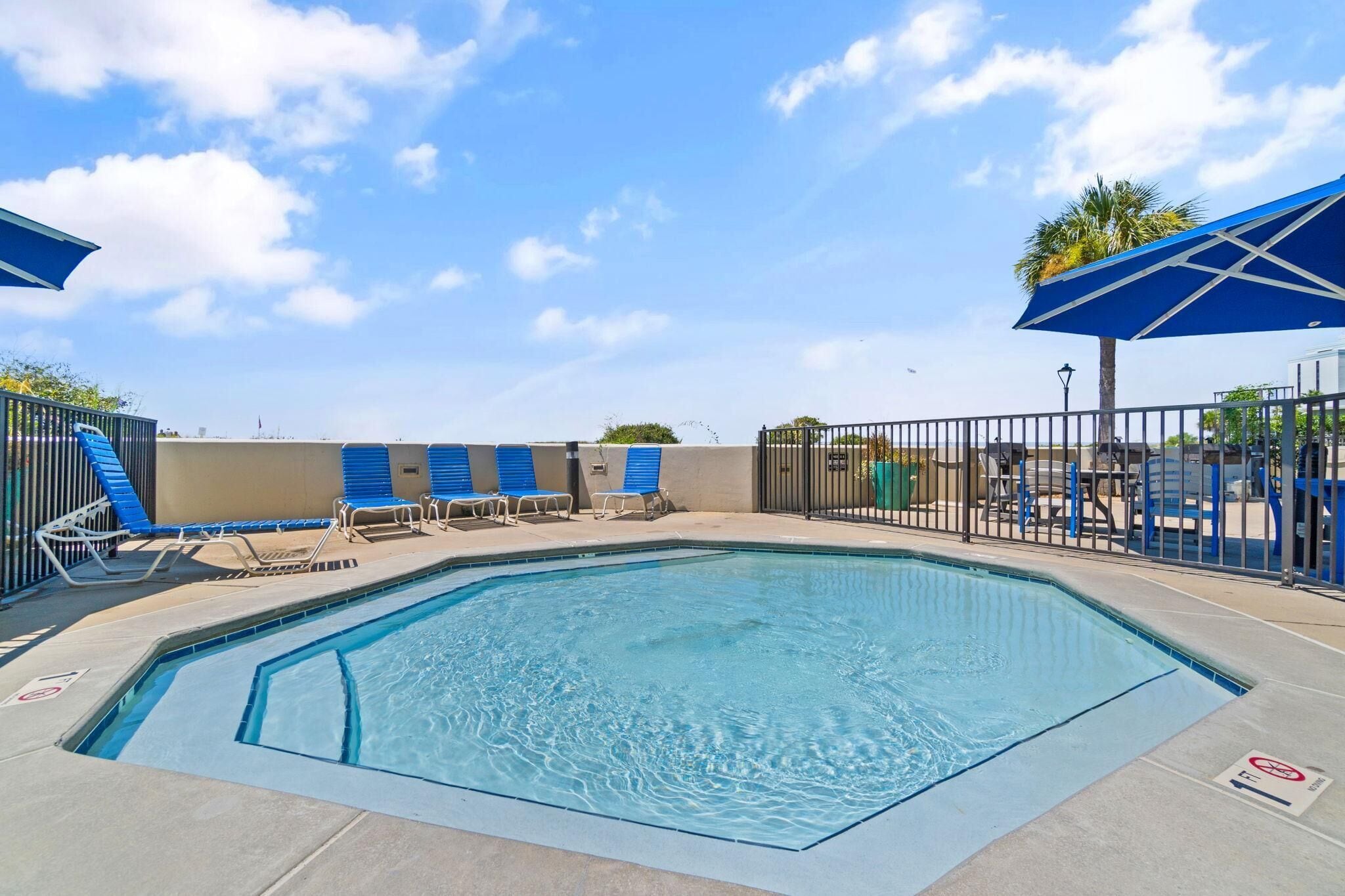 Apartment, Mehrere Betten (Phoenix 6 011) | Pool | Innenpool, Außenpool