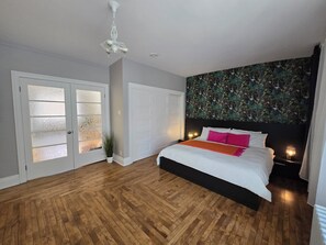 Suite destacada, 3 dormitoris, banyera d'hidromassatge, vistes a la ciutat | Decoració individual, mobiliari individual i cortines opaques 
