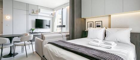 Fer et planche à repasser, accès Internet, draps fournis