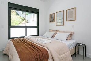 Iron/ironing board, Internet, bed sheets - Sunset | Gastronomy | Tranquility #CAJU03 (Florianópolis)
