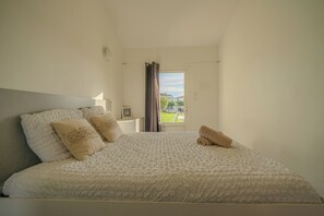 Familie appartement, uitzicht op tuin | Een strijkplank/strijkijzer, gratis wifi